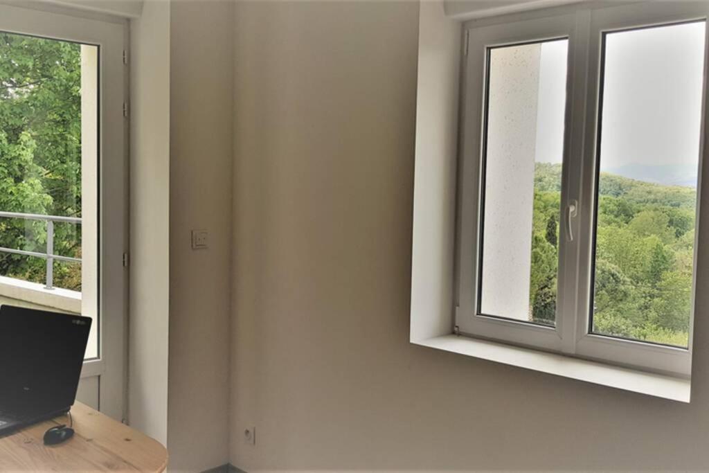 Complète Au Calme Avec Vue Imprenable Villa